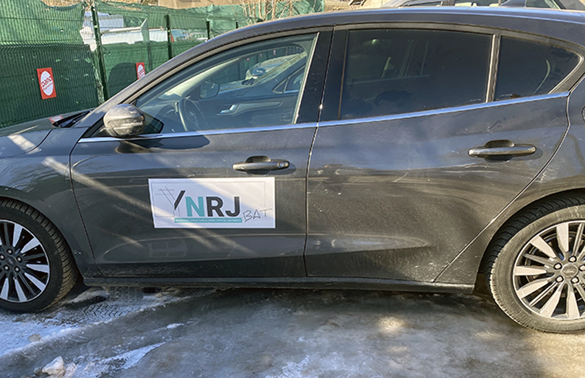 Plaque magnétique pour voiture de fonction