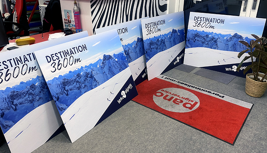 Panneaux publicitaire les 2 Alpes